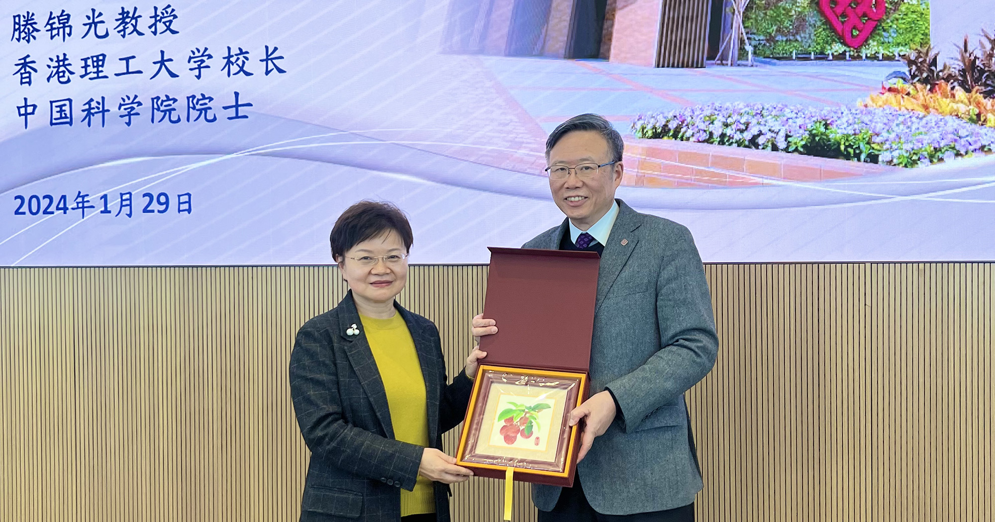 98b1625386a57d2b9c76dcd7e943110