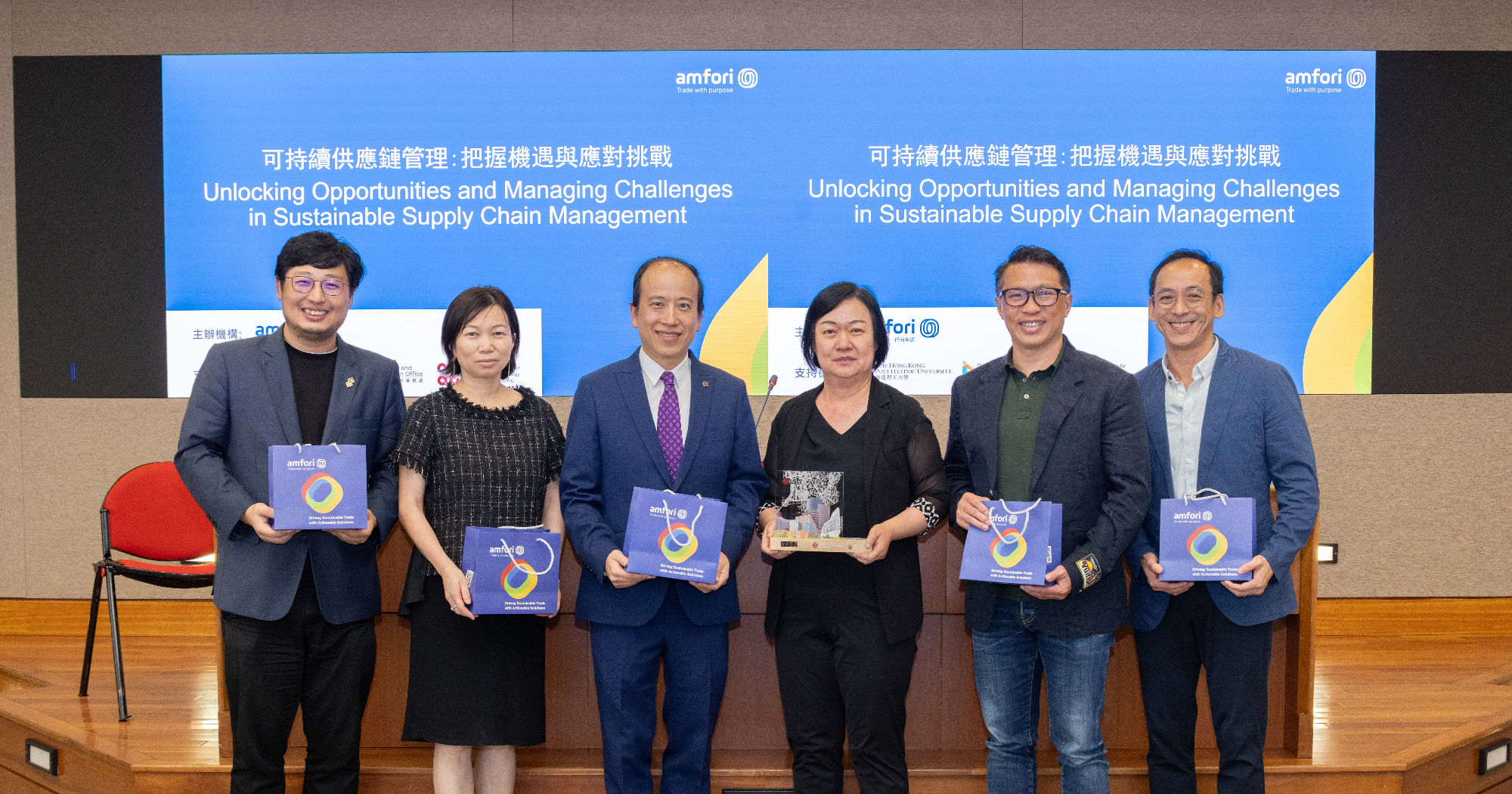 image-2000x1050 (49)