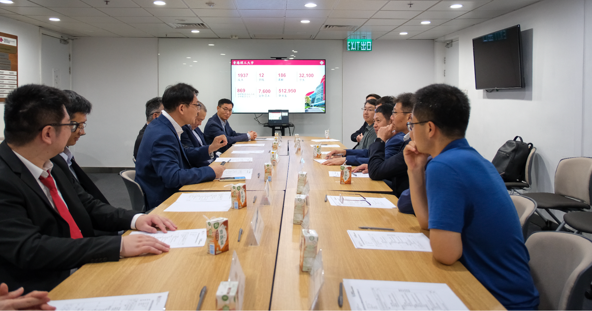 image-2000x1050 (97)