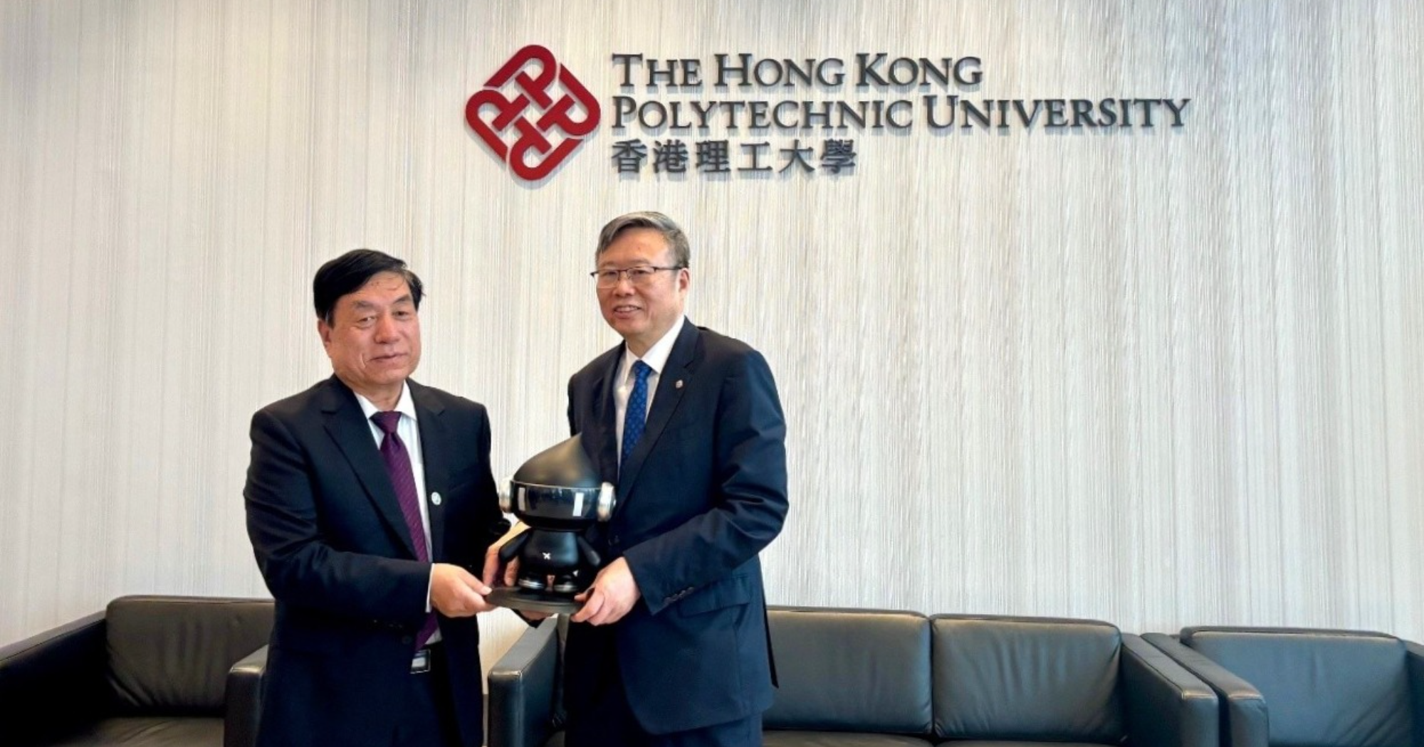 image-2000x1050 (12)