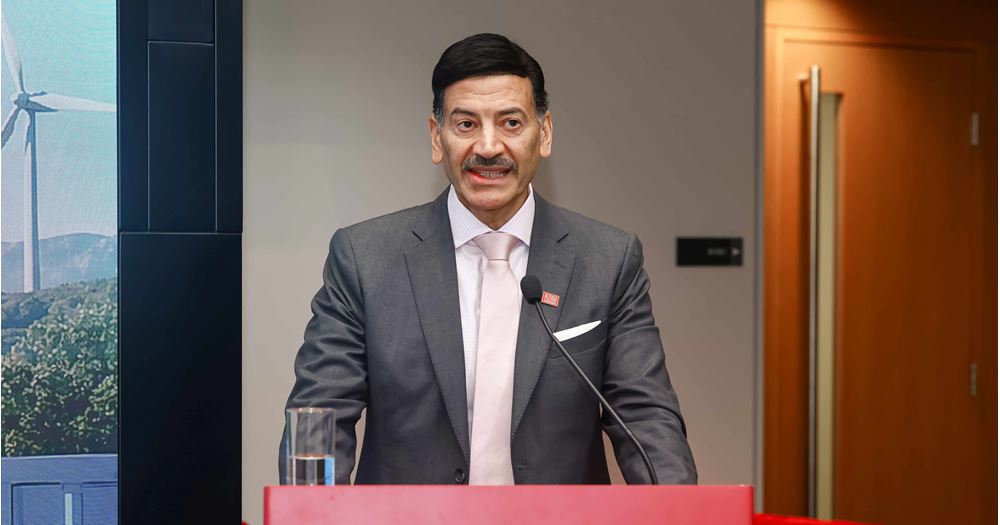 Prof. Sir Bashir M. Al-Hashimi said that this collaboration brought together leading academics and industry partners from around the world to reimagine a future power grid that is more resilient, sustainable and intelligent.