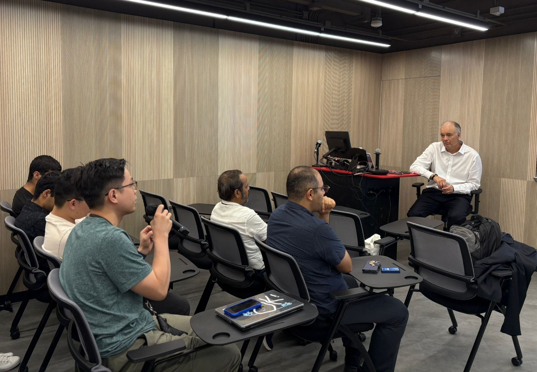 20250930Prof David Hunter Seminarphoto 03