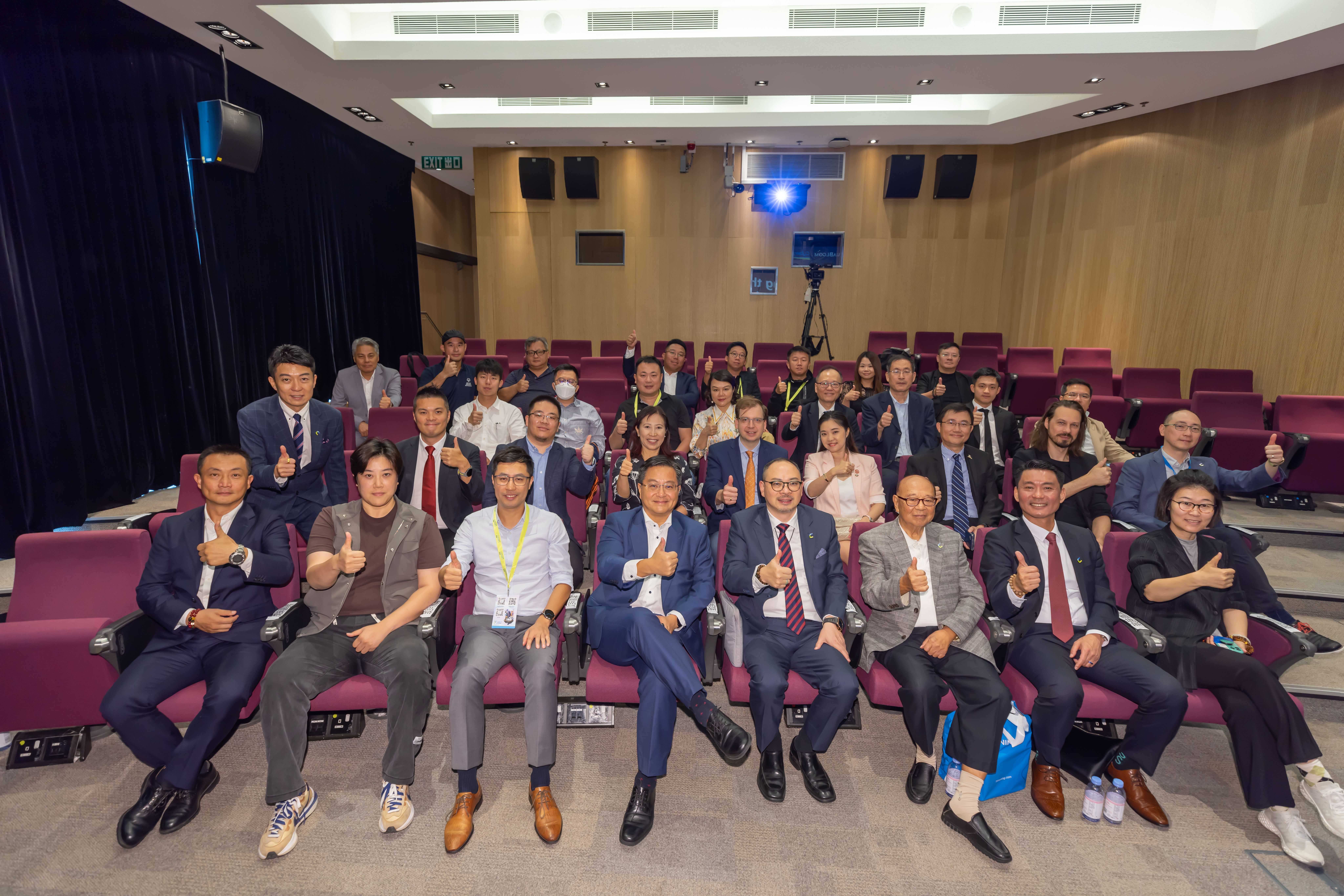Prof. Zhang Ming spoke at ABSG SportsTech Conference 2023 | Research ...