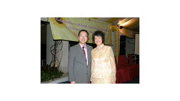 photo_his_2005_01 Prof Chetwyn Chan
