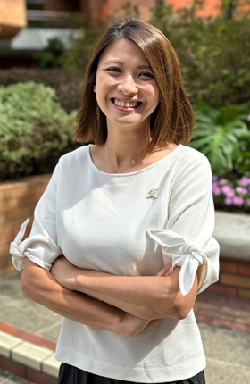 Ms Lau Chung-man