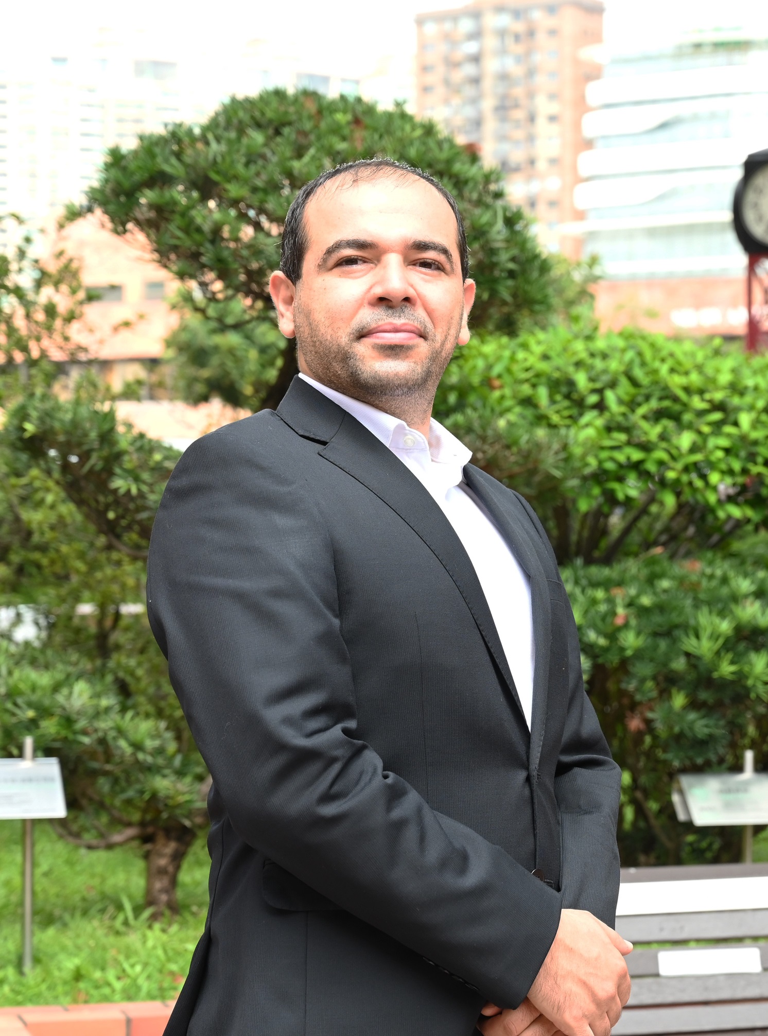 Dr Fadi Al Zoubi