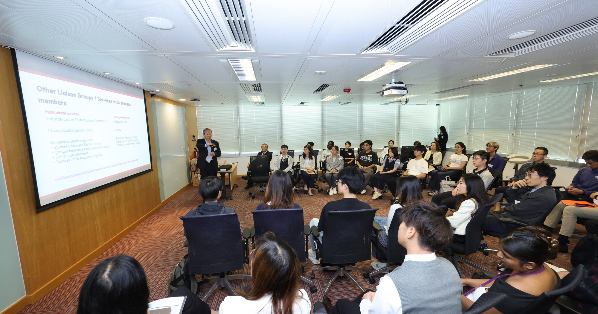 2000 px x 1050 px_image 2