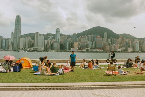 HK_Living_in_HK_Socialising_1024x683