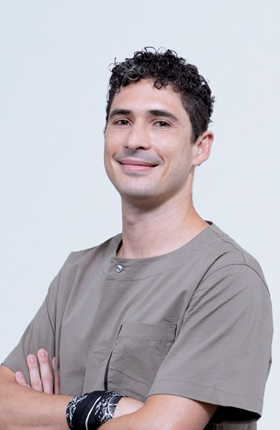 Dr Tulio Maximo