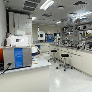 QT803 Chemical Lab 300x300
