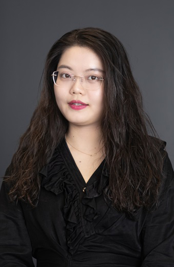 Zhuang Qiuna_560x860