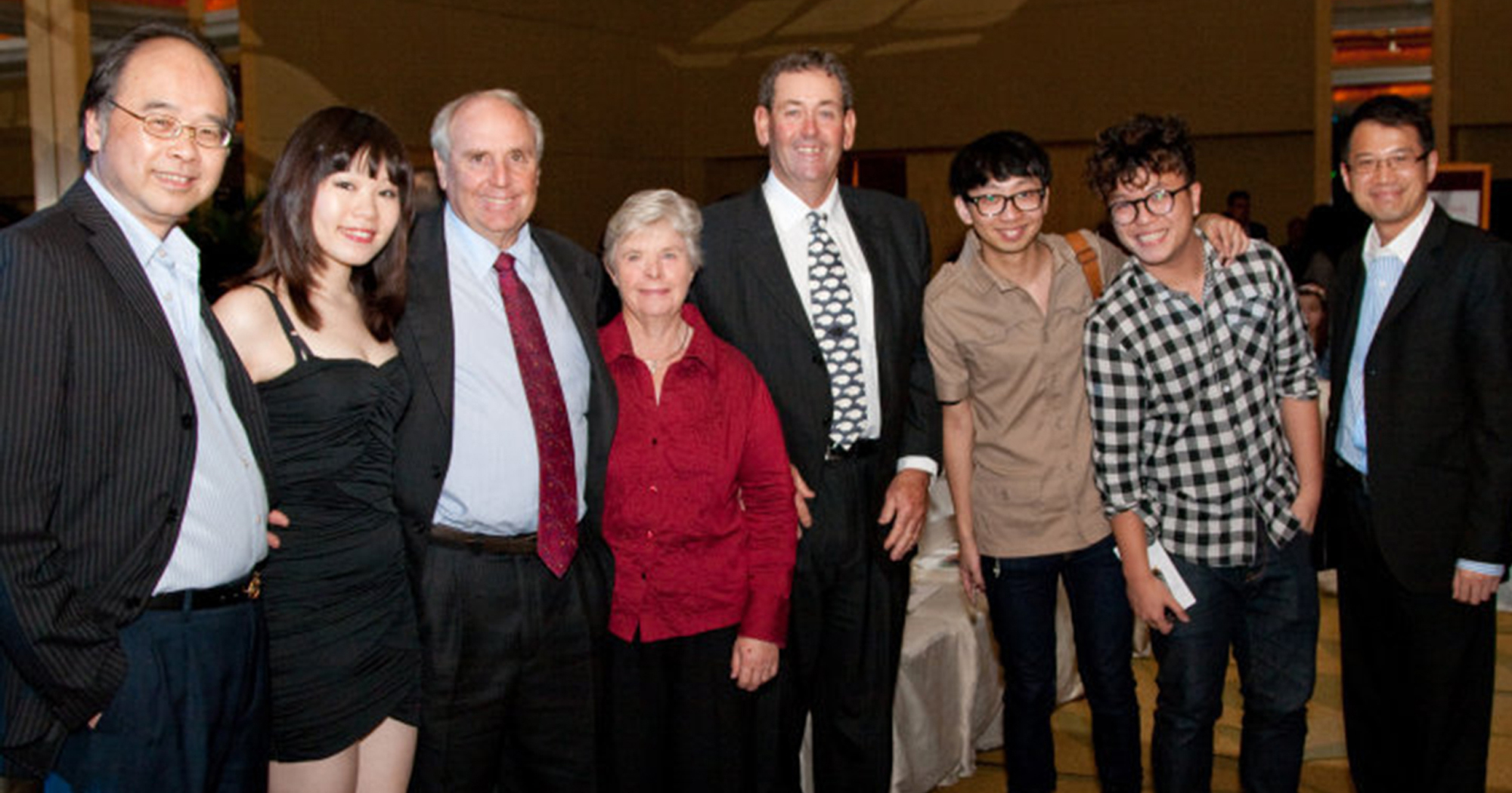 05_group photo flinders2000X1050px