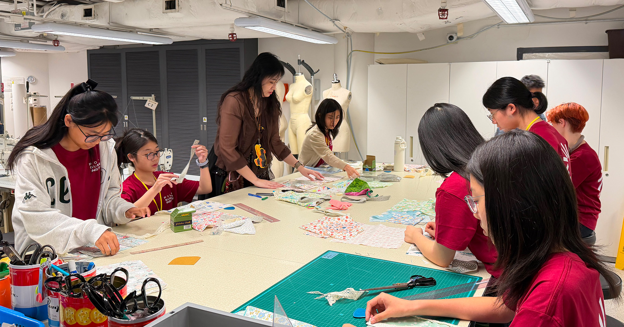 “Build a Bag: Create a Drawstring Bag” Workshop guided by Dr Ivonbony Chan