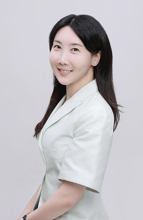 Prof. Chloe Ki