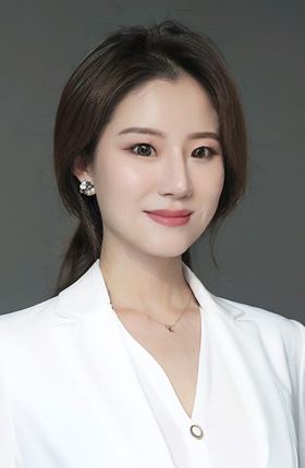 Prof. Faye Hao