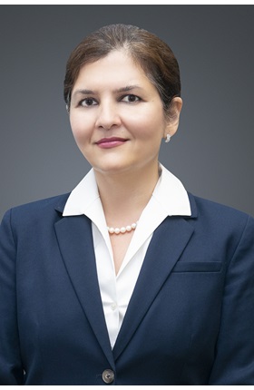 Dr Dori Davari
