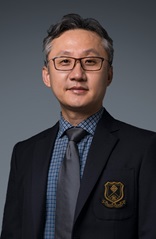 Jinsoo Lee