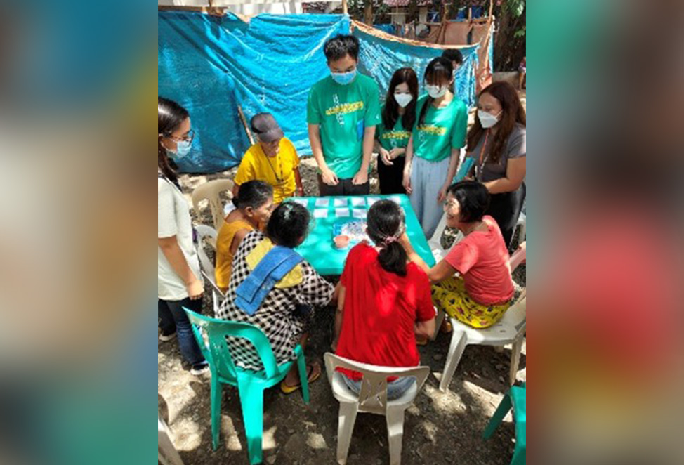 0520-29-service-learning-activity-in-manila-03