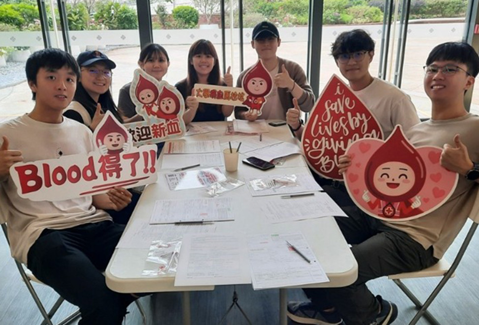 0312-14-university-blood-donation-marathon