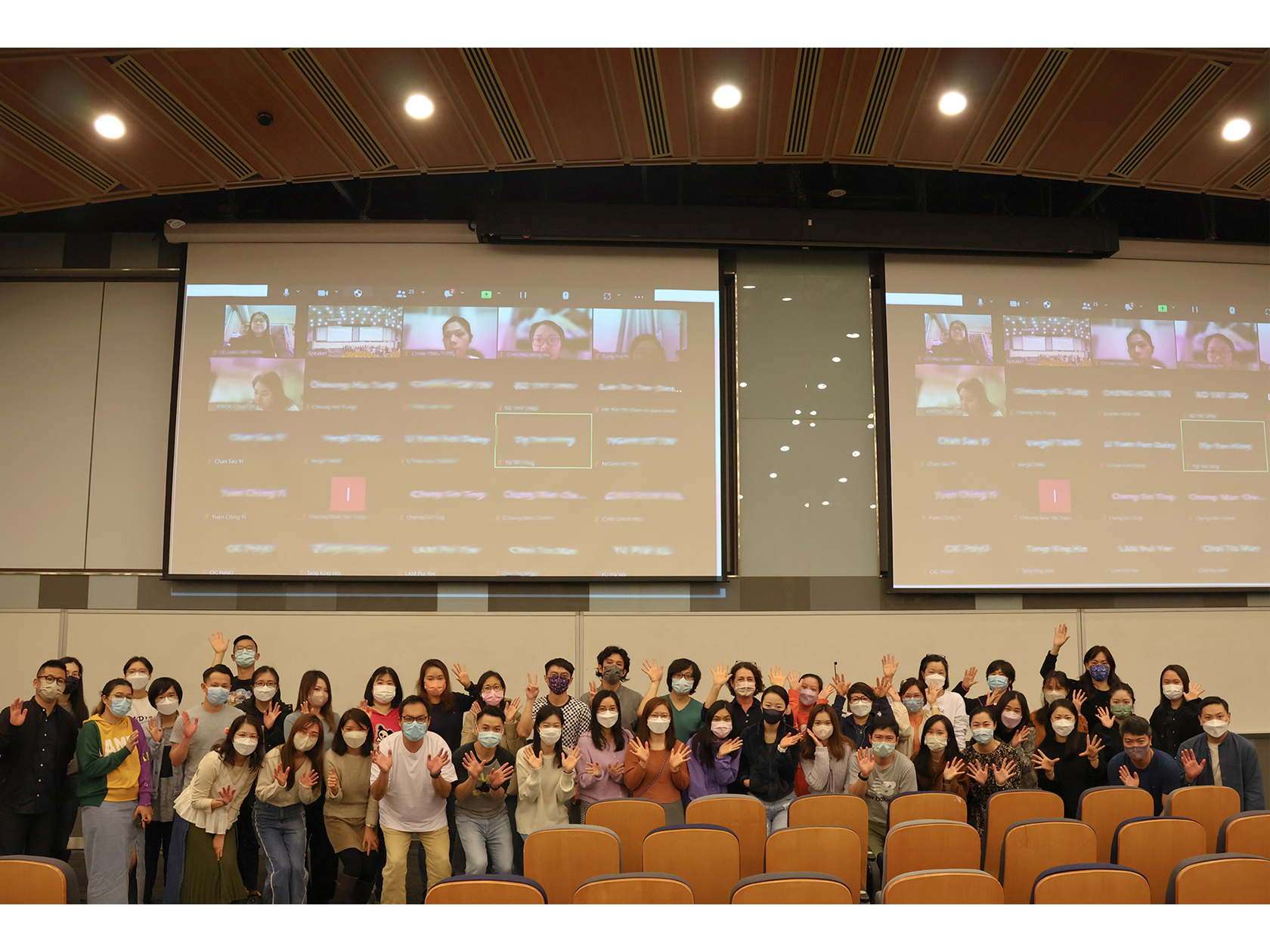 group-photo-on-the-first-day-of-idic-2023