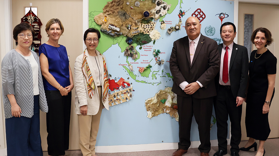 2509-delegation-visit-by-the-who-regional-director-for-western-pacific