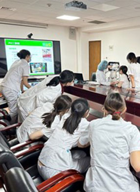 huadongHospitalAffiliatedToFudanUniversity_right