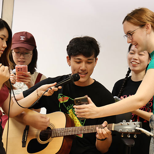 interactiveActivitiesFosteringCulturalExchange