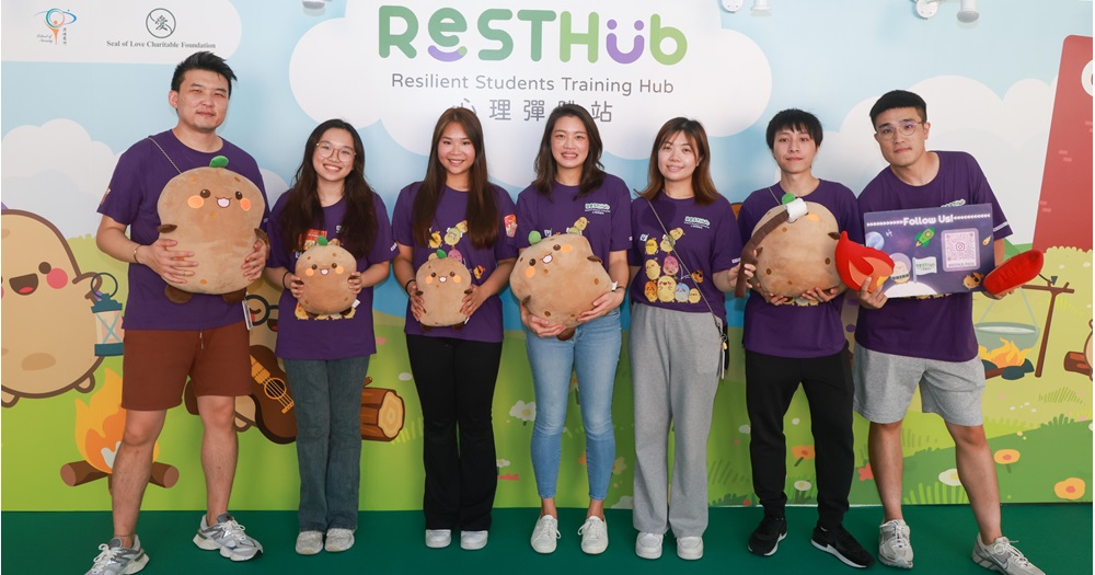 Group photo of Dr Grace Ho (centre) and the research team members of ReST Hub