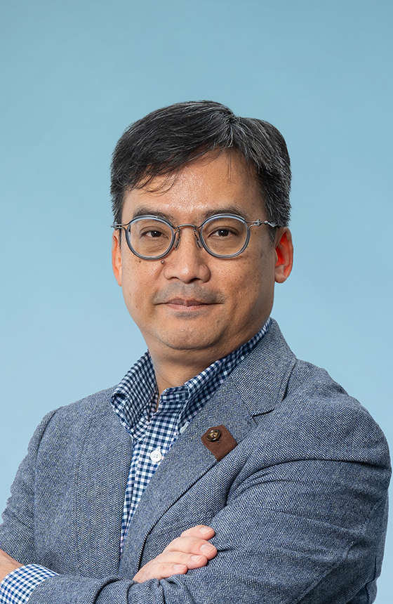 Mr Kevin LEUNG