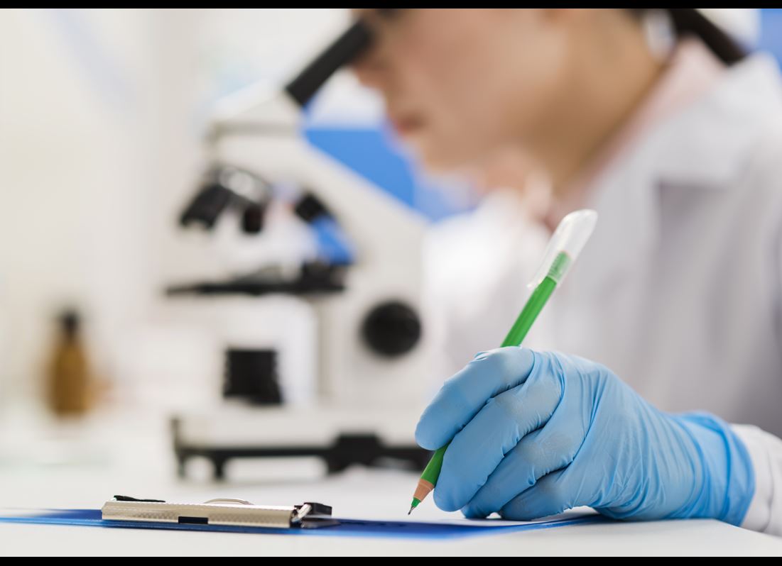 female-scientist-working-laboratory