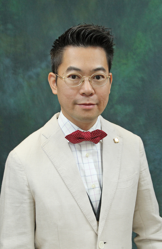 Dr Geoffrey Chu
