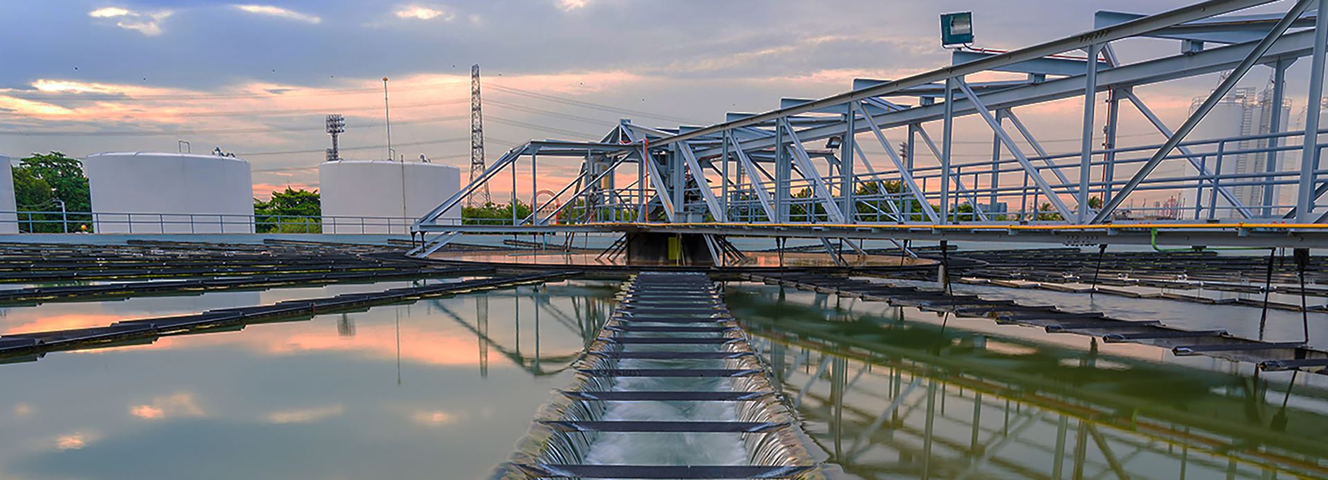 Welcome to The University Research Facility in Chemical and Environmental Analysis