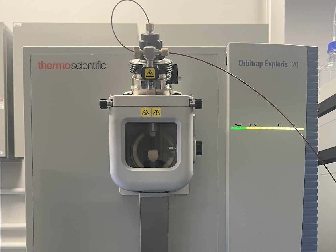 B Thermo Scientific Orbitrap Exploris 120 MS