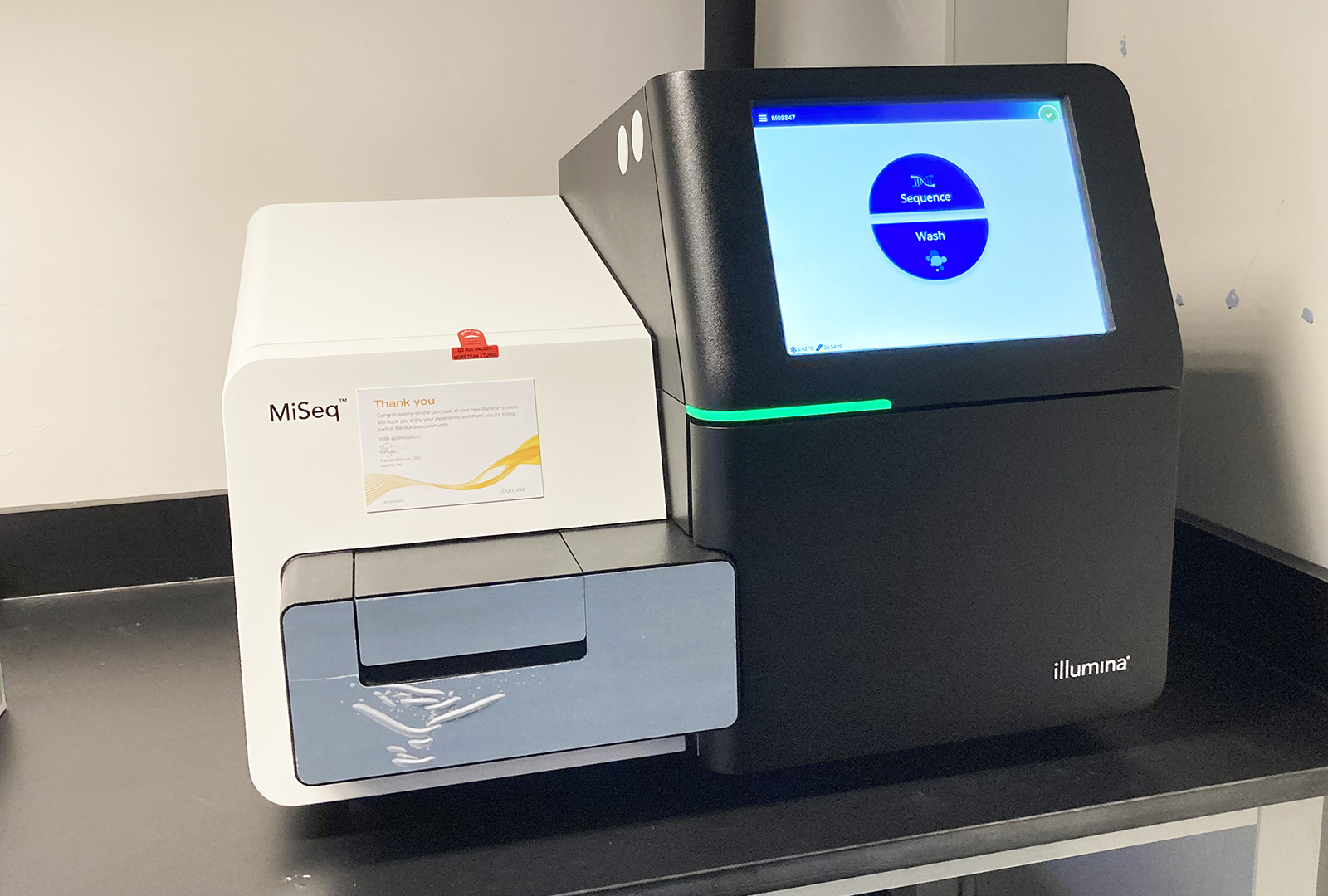 MiSeq 1600x1080